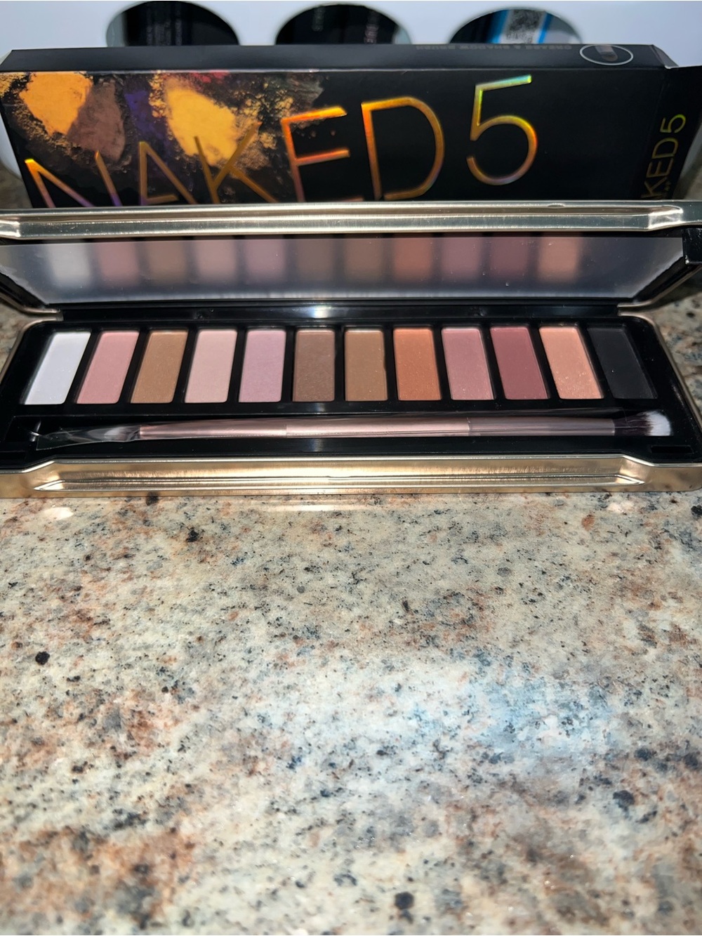 Urban Decay Naked5 Eyeshadow Palette - Rose Gold and Bronze Tones - Picture 2 of 2